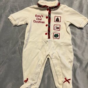 Baby 0-3m vintage Christmas holiday boy or girl sleeper EUC